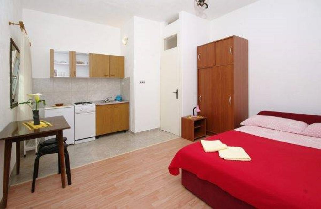 Apartments Maric Mali Drvenik Rom bilde